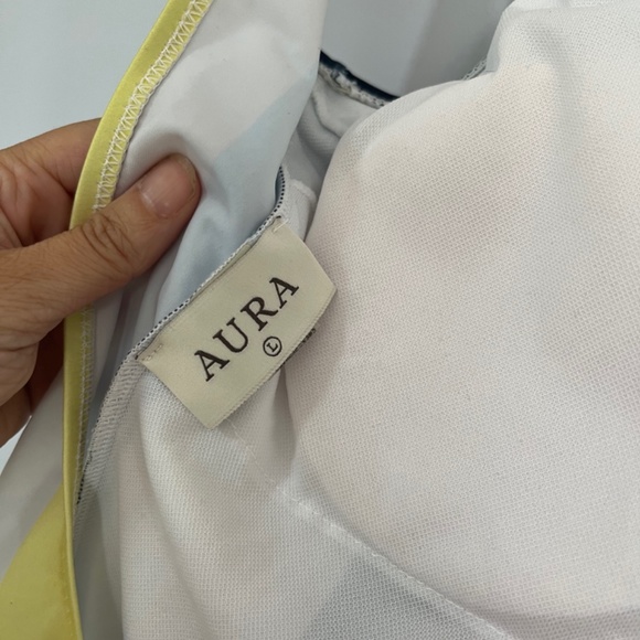 One piece swimsuit - Picture 3 of 4